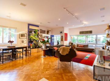Apartamento · 190m² · 3 Quartos · 1 Vaga · Apartamento com 3 dormitório 1 suíte e 1 vaga, varanda, prédio com arquitetura única Higienópolis