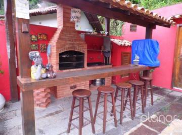 0818f9aa9af161e2776c630952f61379e270a74f · Casa com 5 dormitórios à venda, 200 m² por R$ 1.800.000,00 - Itaipava - Petrópolis/RJ