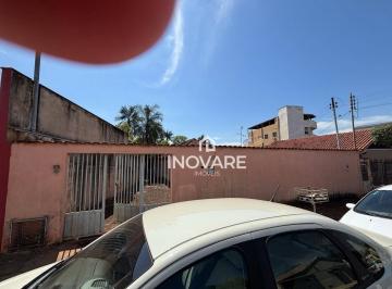 f9270cb811560bea4430c00a53b1270473766ae6 · Casa com 3 dormitórios à venda, 250 m² por R$ 650.000,00 - Setor Central - Itumbiara/GO