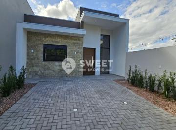 Casa · 92m² · 3 Quartos · 2 Vagas · Casa com Arquitetura Moderna