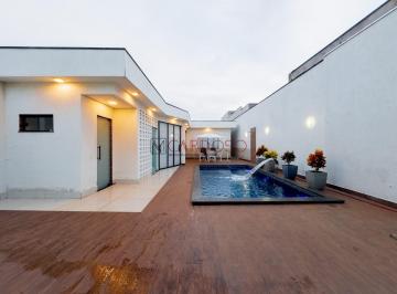Casa · 180m² · 3 Quartos · 2 Vagas · Casa 03 quartos com suíte, Condomínio fechado na Vicente Pires, Fino acabamento e lazer, pronta