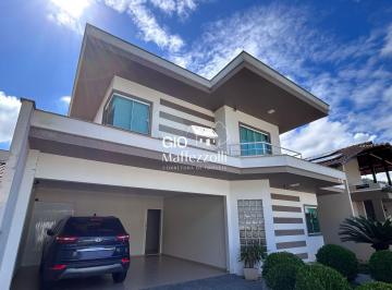 Casa · 228m² · 5 Quartos · 2 Vagas · Casa em Jaraguá do Sul, bairro Barra do Rio Cerro