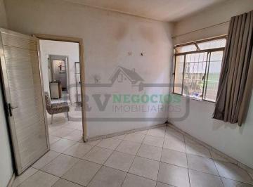 202503120915492271.jpg · Casa para Venda em Juiz de Fora, Jardim Glória, 2 dormitórios, 1 banheiro