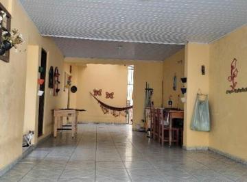 Casa · 200m² · 5 Quartos · 2 Vagas · Sobrado à venda no Jardim Guaianazes com 200m² 5dormitórios 3 banheiros 2 vagas