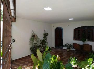 Casa · 182m² · 3 Quartos · 2 Vagas · Sobrado com 182m e 3 quartos no Catumbi