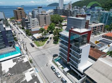 Apartamento · 172m² · 3 Quartos · 2 Vagas · Com excelente localização e vista para a Praia Mansa!