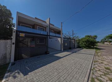 Casa · 167m² · 4 Quartos · 2 Vagas · Sobrado de alto padrão pertinho da Praia!