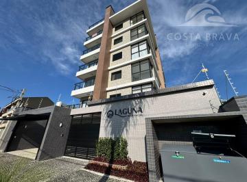 Apartamento · 92m² · 3 Quartos · 2 Vagas · Cobertura com 3 Dormitórios, 1 Suite, 2 Vagas em Caiobá