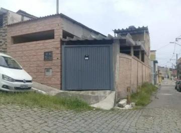 Photo 1 · Casa à venda em Interlagos com 215m², 3 dormitórios, 2 banheiros e 4 vagas