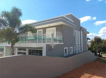 Casa · 271m² · 3 Quartos · 6 Vagas · Condomínio com 3 quartos à venda em Medeiros - SP