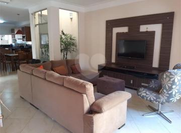 Casa · 170m² · 3 Quartos · 2 Vagas · Casa com 3 quartos à venda em Loteamento Jardim Ipanema - SP