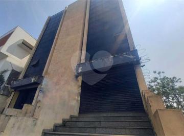 Comercial · 1112m² · 20 Vagas · Prédio inteiro à venda em Centro - SP