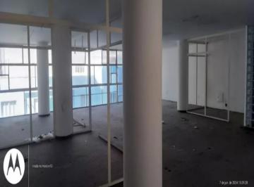 Comercial · 170m² · Conjuntos Comercial à venda no Centro com 170m²
