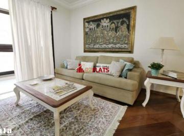Apartamento · 130m² · 3 Quartos · 2 Vagas · Flat com ótimo preço no bairro Moema. Confira!