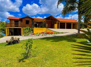 Casa · 200m² · 2 Quartos · 3 Vagas · CASA DE CONDOMÍNIO QUATRO BARRAS - PR