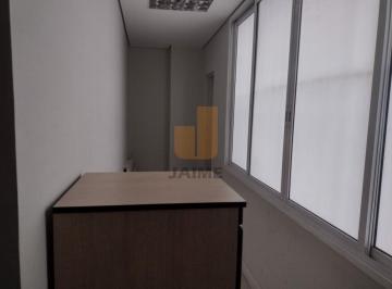 Comercial · 500m² · Conjunto Comercial 10 salas com 02 banheiros em Centro.