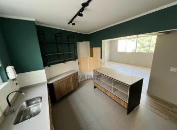Apartamento · 105m² · 3 Quartos · 1 Vaga · Apartamento 3 dormitorios sendo 1 suite 3 banheiros sala 2 ambientes 1 vaga., 1 suíte e 1 garagem..