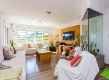 Casa · 388m² · 4 Quartos · 4 Vagas · Sobadro com 4 Dormitórios 4 Vagas em Pacaembu