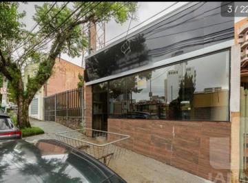 Comercial · 300m² · Galpão 300 mts² , 02 banheiros em Lapa.