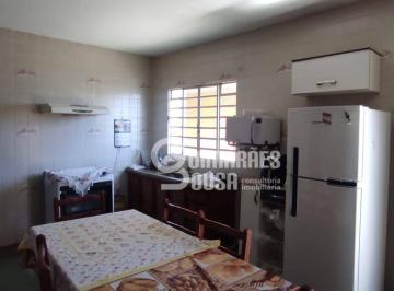 e4150a06058492a972d7357efc8ac2335e363d2a · Casa térrea em ótimo bairro