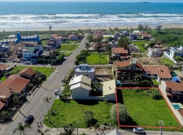 691398_i8F37m7U4C4T1765726D_69139867c2126ae739f.jpg · Terreno a 3 quadras do mar em Imbituba/ SC