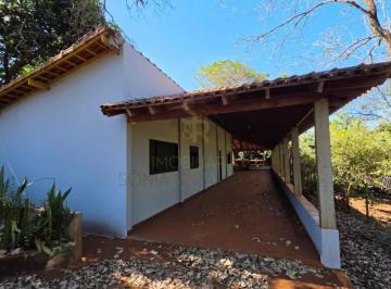 Rural · 5000m² · 2 Quartos · 5 Vagas · Chácara para venda e locação com 5.000,00m² de área de terreno, varanda e área de churrasco no distr