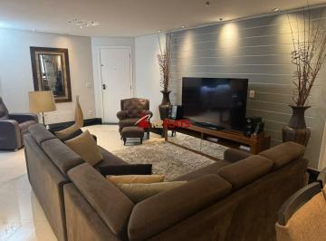 Apartamento · 130m² · 3 Quartos · 2 Vagas · Flat com ótimo preço no bairro Moema. Confira!