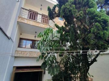 Casa · 194m² · 3 Quartos · 4 Vagas · Casa com 3 suítes e 4 vagas no Tatuapé