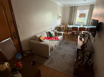 Apartamento · 139m² · 3 Quartos · 1 Vaga · Lindo apto, no coração Vila Adyana, frente para rua, sol da manha