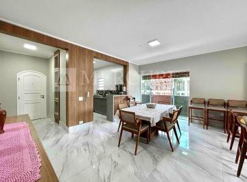 521a79e7eab661a2e4bbb17ae354899f31911b01 · Apartamento no Guarujá, Praia da Enseada, Região Hotéis, finamente decorado e mobiliado.