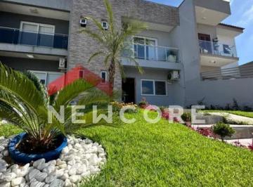 Casa · 175m² · 4 Quartos · 2 Vagas · Casa de condomínio em  Rua Fabiana Kila de Ávila - Hípica - Porto Alegre/RS