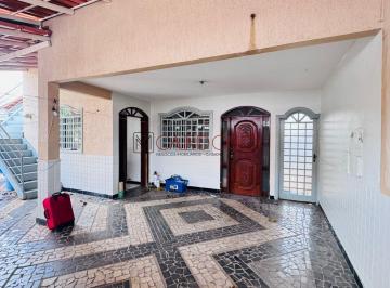 Casa · 162m² · 5 Quartos · 4 Vagas · Casa Sobrado 2 pavimentos, 4 vagas 5 quartos com 2 Suites, Samambaia Norte QR 406, Aceita Financiame