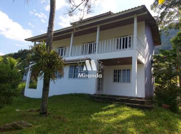 Casa · 99m² · 4 Quartos · Casa Duplex de 4 qts. no Centro de Guapimirim