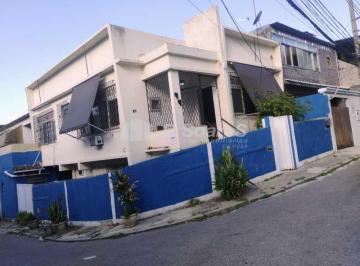 Casa · 186m² · 6 Quartos · 1 Vaga · Casa em Vila Valqueire, comercial ou residencial, com 6 quartos sendo 1 suíte e