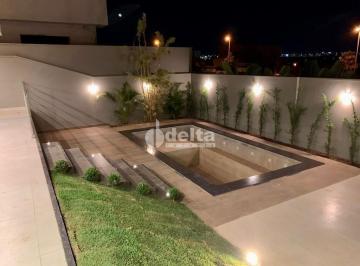 NULL · Casa residencial disponível para venda no bairro Granja Marileusa em Uberlândia - MG.