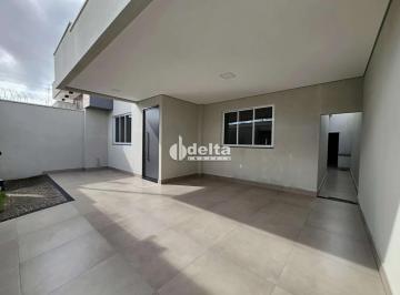 Casa · 250m² · 3 Quartos · 3 Vagas · Casa residencial disponível para venda no bairro Alto Umuarama em Uberlândia - MG