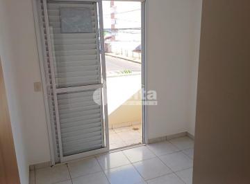 NULL · Apartamento disponível para locação e venda no bairro Segismundo Pereira em Uber