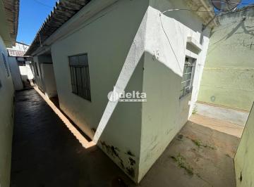 Casa · 195m² · 2 Quartos · Colônia disponível para Venda no bairro Osvaldo Rezende em Uberlândia-MG