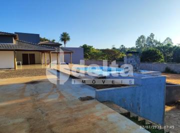 NULL · Chácara Residencial disponível para Venda no bairro Morada Nova em Uberlândia-MG