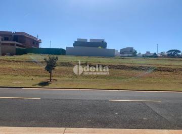 NULL · Terreno em condomínio disponível para venda no bairro Granja Marileusa em Uberlâ