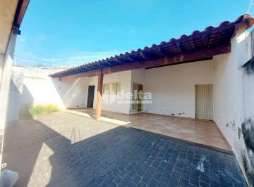 NULL · Casa residencial com 3 quartos sendo 1 suíte disponível para locação e venda no