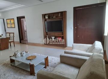 NULL · Casa residencial disponível para venda no Bairro Jardim Patrícia em Uberlândia-MG