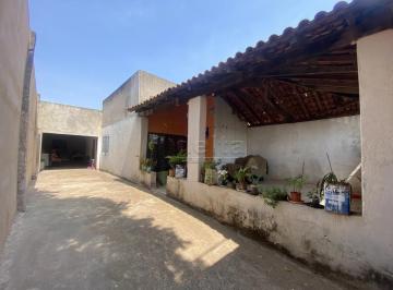 Casa · 250m² · 3 Quartos · 4 Vagas · Casa residencial disponível para venda no bairro Jardim Europa em Uberlândia-MG