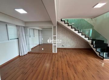 Apartamento · 190m² · 3 Quartos · 3 Vagas · Cobertura duplex com 3 quartos sendo 2 suite disponível para venda e locação no bairro Saraiva em Ub