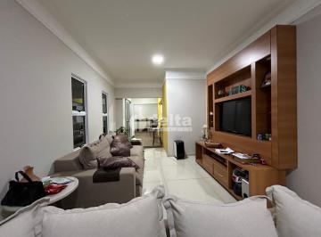 NULL · Casa residencial disponível para venda no bairro Santa Luzia em Uberlândia-MG