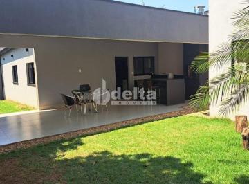NULL · Casa residencial disponível para venda no bairro Morada Nova em Uberlândia-MG