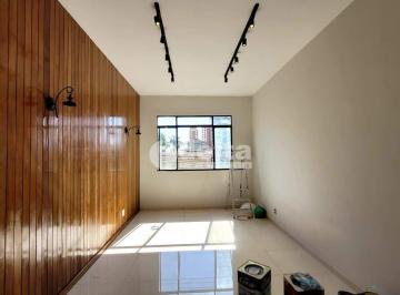 NULL · Apartamento com 2 quartos sendo 1 suíte, disponível para venda no bairro Centro