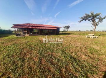 NULL · Chácara Residencial disponível para Venda no bairro Área Rural em Uberlândia-MG