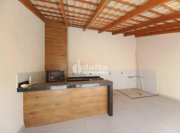 NULL · Casa residencial disponível para venda no bairro Santa Rosa em Uberlândia-MG