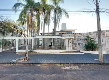 Casa · 1100m² · 4 Quartos · 3 Vagas · Casa residencial disponível para venda e locação no bairro Cidade Jardim em Uberlândia-MG.